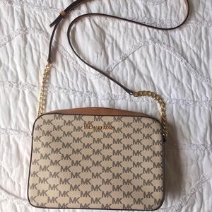 Michael Kors crossbody